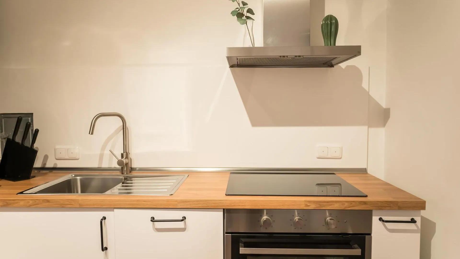 Spacious 1-Bedroom Apartment In Kreuzberg برلين 0*,  ألمانيا