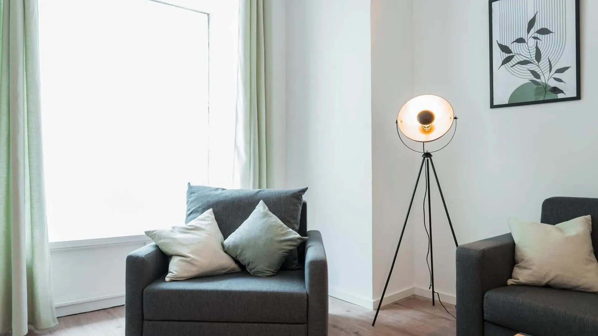 Spacious 1-Bedroom Apartment In Kreuzberg برلين 0*,