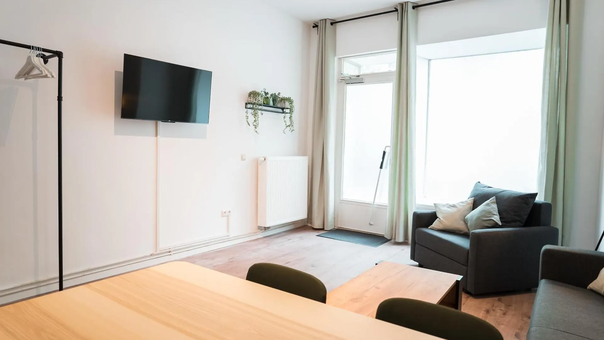 Spacious 1-Bedroom Apartment In Kreuzberg برلين ألمانيا